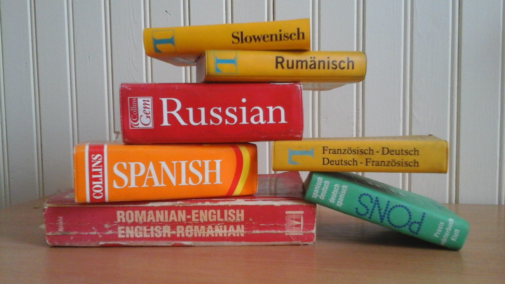 Want to learn more in all the languages in the picture? Check out my tips for learning a foreign language. (pxfuel).